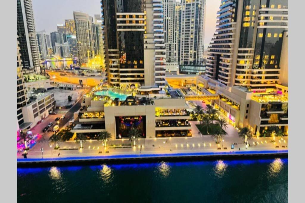 Cayan Tower Luxury Apartment With Sea View Dubai Bagian luar foto