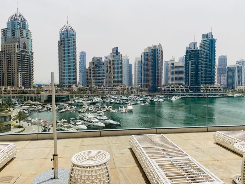 Cayan Tower Luxury Apartment With Sea View Dubai Bagian luar foto