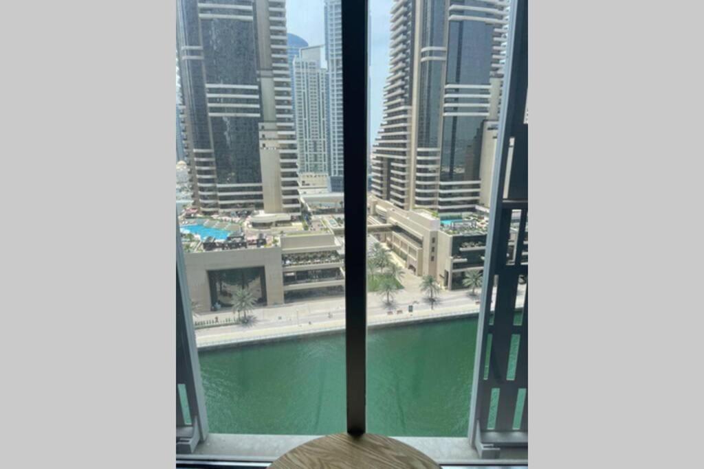 Cayan Tower Luxury Apartment With Sea View Dubai Bagian luar foto